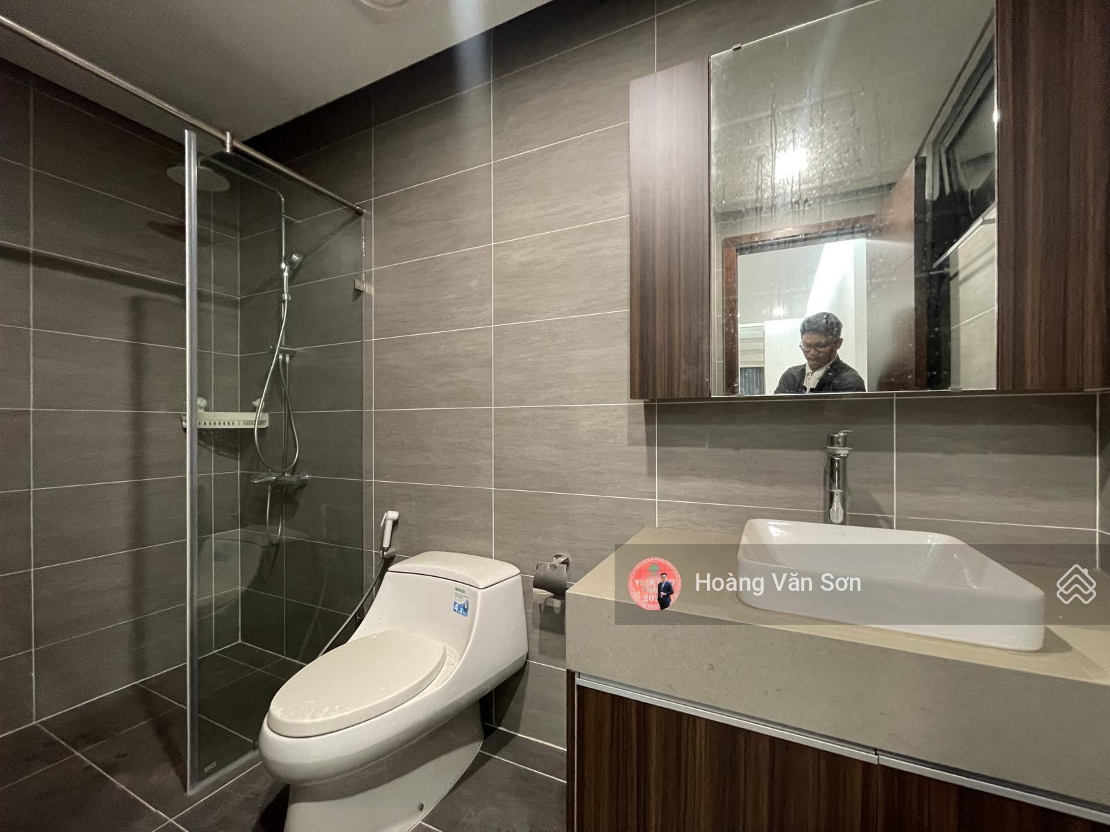 Gia đình cần bán nhanh 2PN 2WC 6th Element căn góc 87m2 hướng Nam như hình trước tết để đi định cư