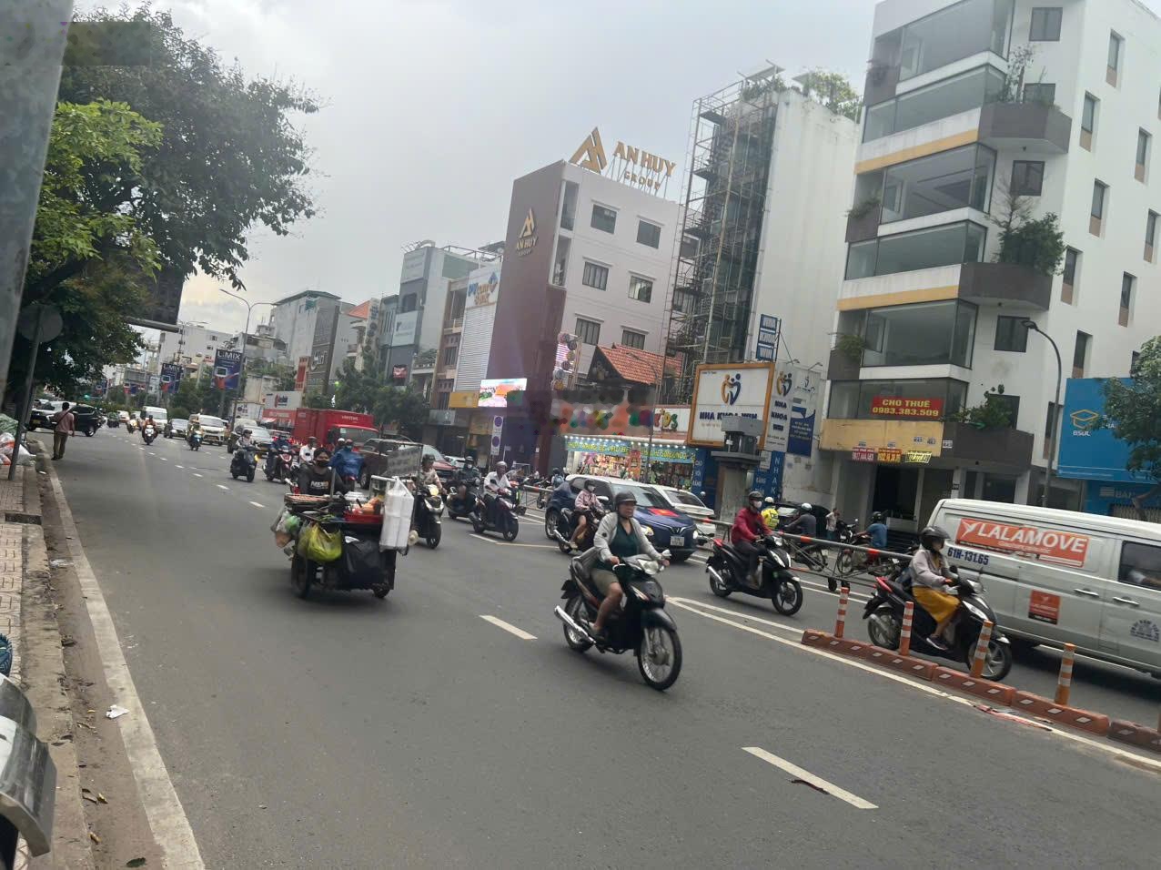 Hot mặt tiền âu cơ giá cực tốt 6.6x36m 3 lầu giá 39 tỷ còn tl