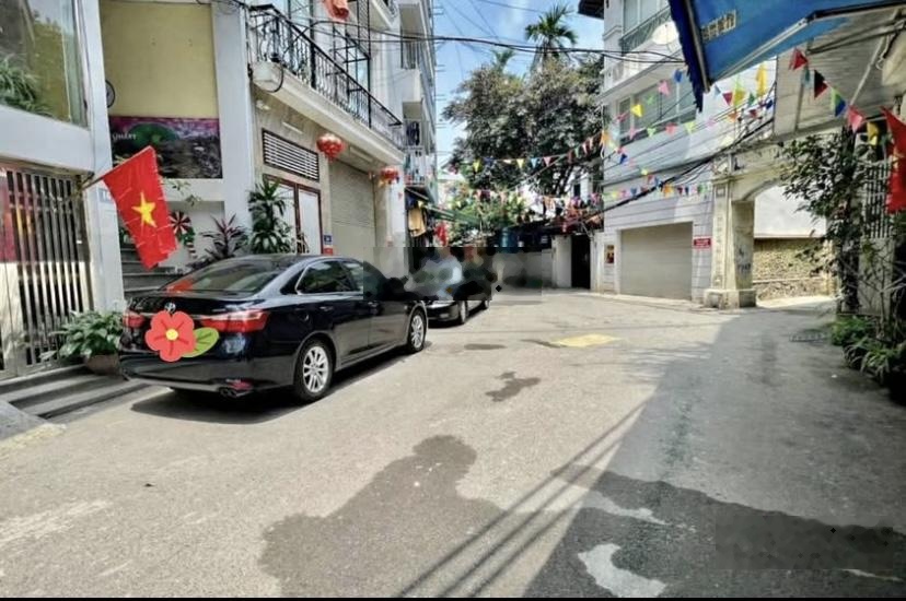 Bán nhà mới Tố Hữu đón tết 55m2, 5 tầng, 5 ngủ. Giá 11,9 tỷ, ô tô đỗ cổng, view hồ,nở hậu