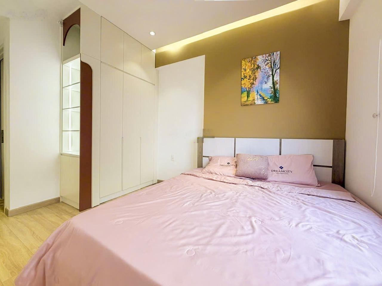 Masteri Thảo Điền bán căn hộ tháp T4 căn góc với 2 phòng ngủ view thành phố