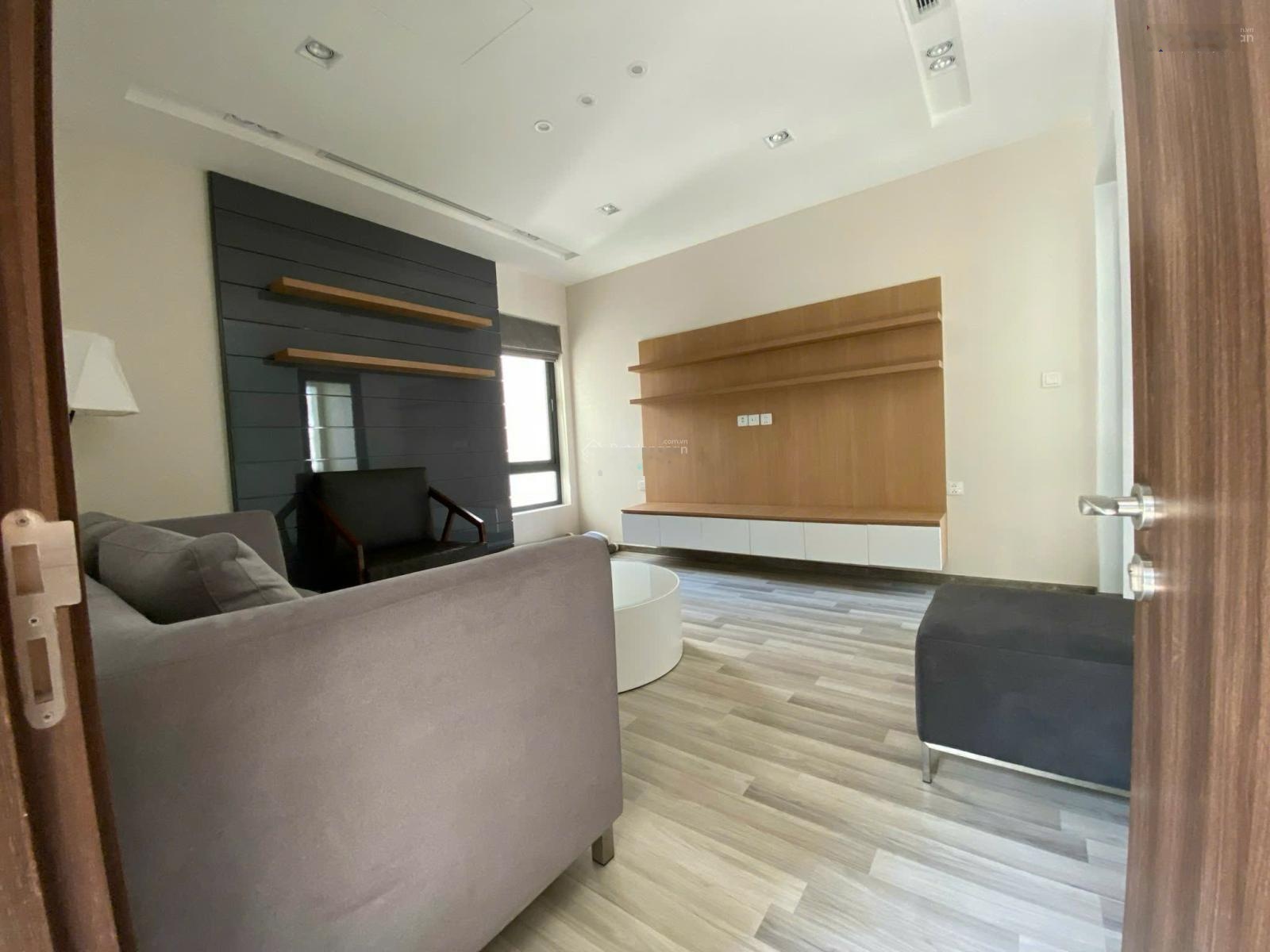 Chủ nhà cần tiền bán gấp biệt thự cao cấp ba son q1 giá tốt nhất 250tỷ sổ hồng rồi