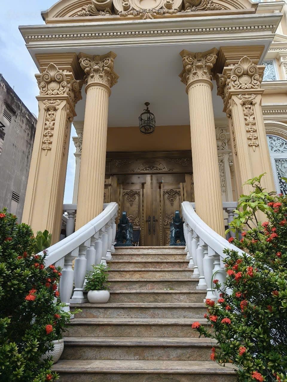 Bán Villa Bành Văn Trân 324.9m² 6 tầng - 66 tỷ - biệt thự hồ bơi tân bình