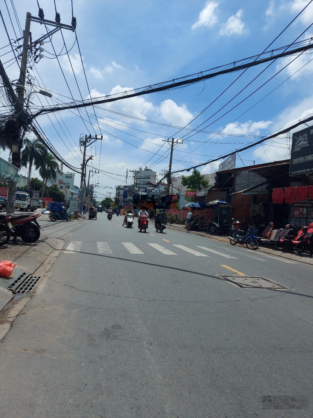 Chủ bán gấp - hạ 3.5 tỷ bán gấp trước tết - mt thoại ngọc hầu 4.5 tấm - chỉ 14.5 tỷ