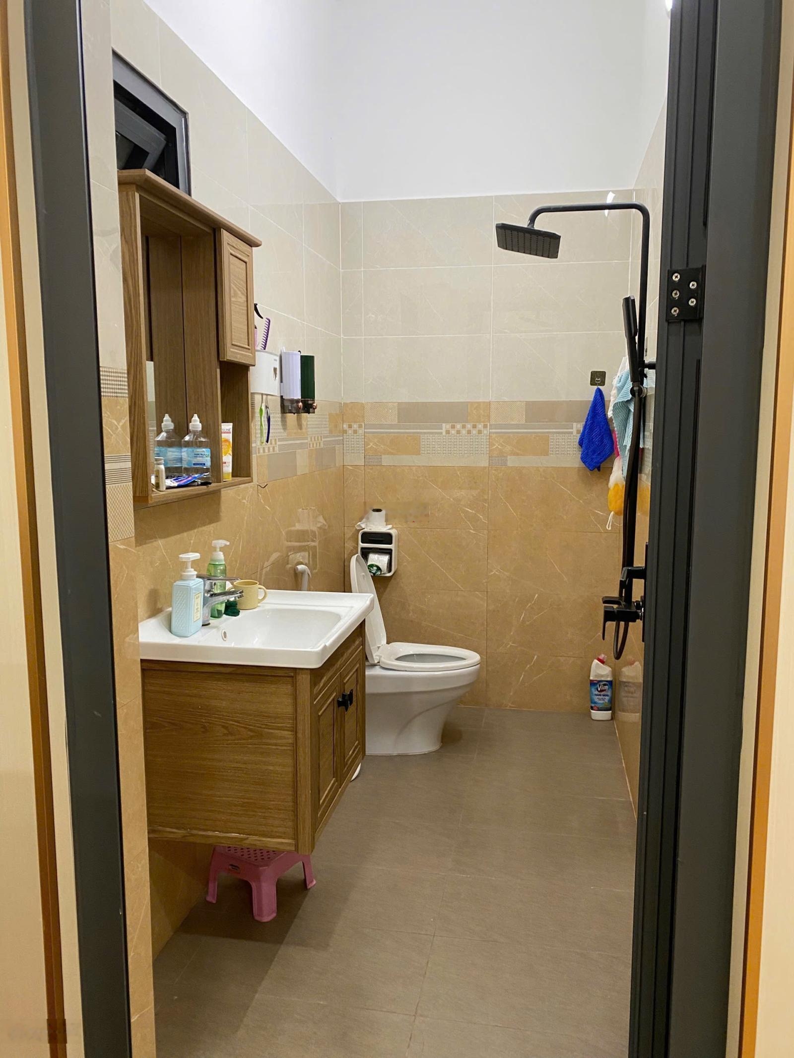 Bán nhà mặt tiền kinh doanh 2 tầng, ngay Phước Bình, TP Thủ Đức, HCM, 124,8m2 chỉ 10,8 tỷ