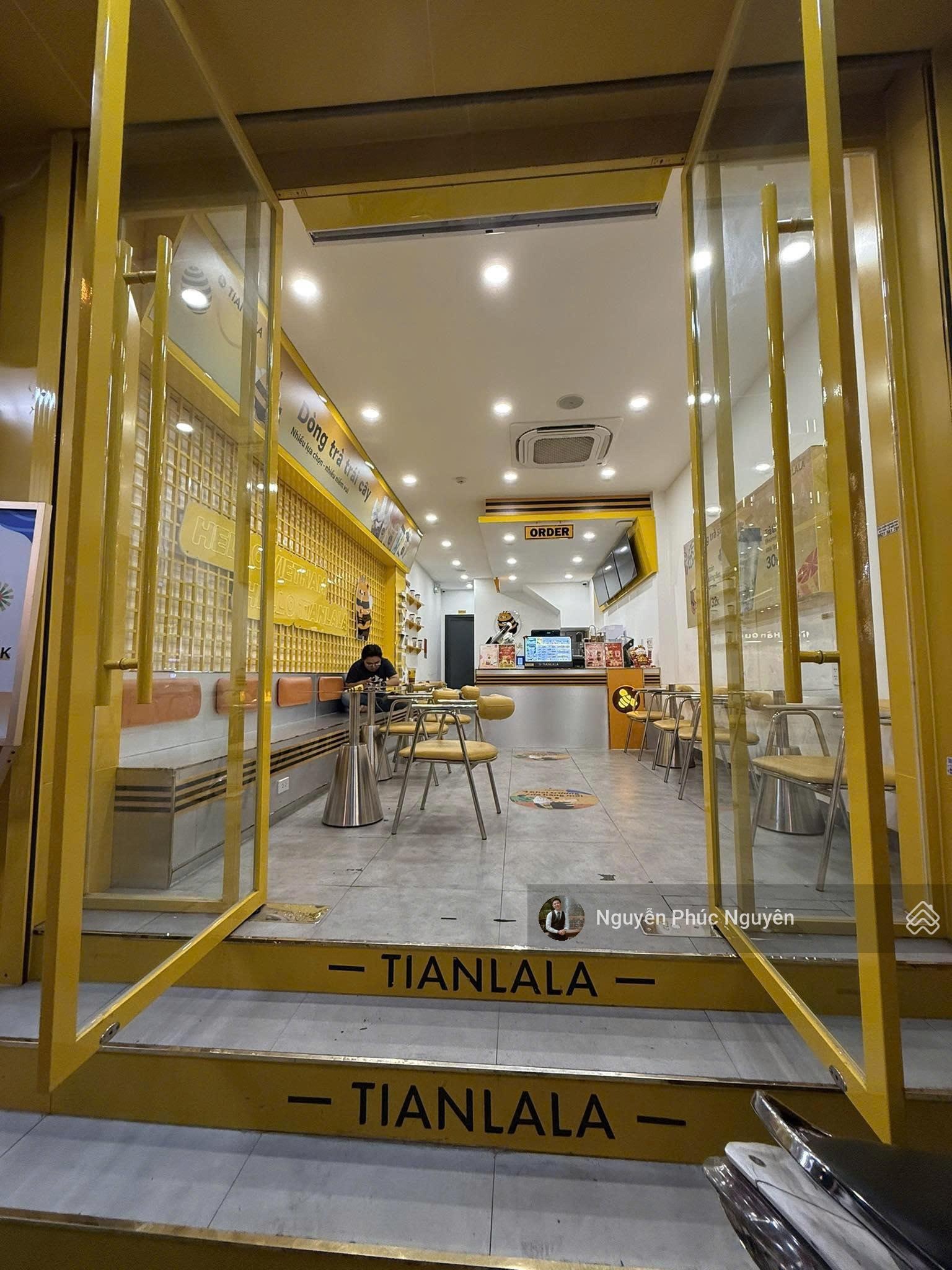 CHO THUÊ NHÀ MT 65A NGUYỄN GIA TRÍ, Q.BÌNH THẠNH DT 4x18m trệt 2 lầu sân thượng giá 65tr