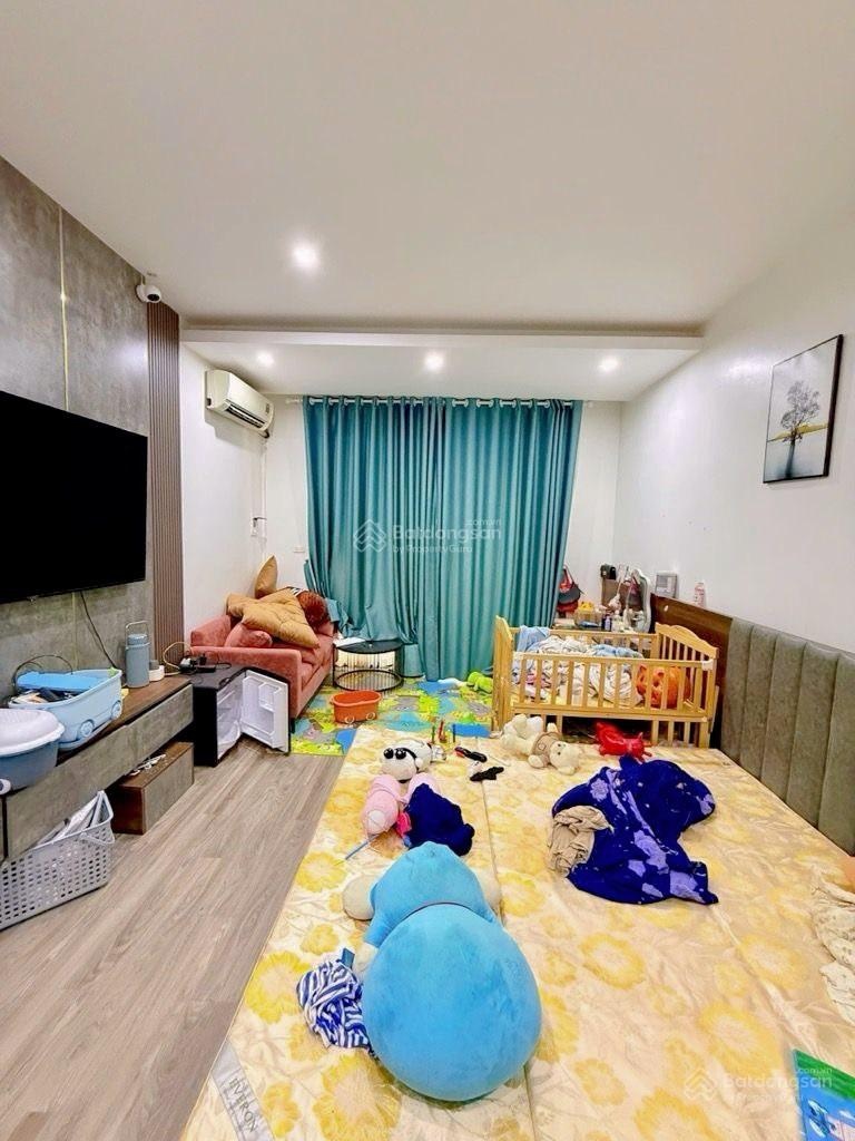 8,2 tỷ Ô tô đỗ cửa, vài bước ra ô tô tránh, DT 30m*5T ngõ thông, dân xây sổ đẹp