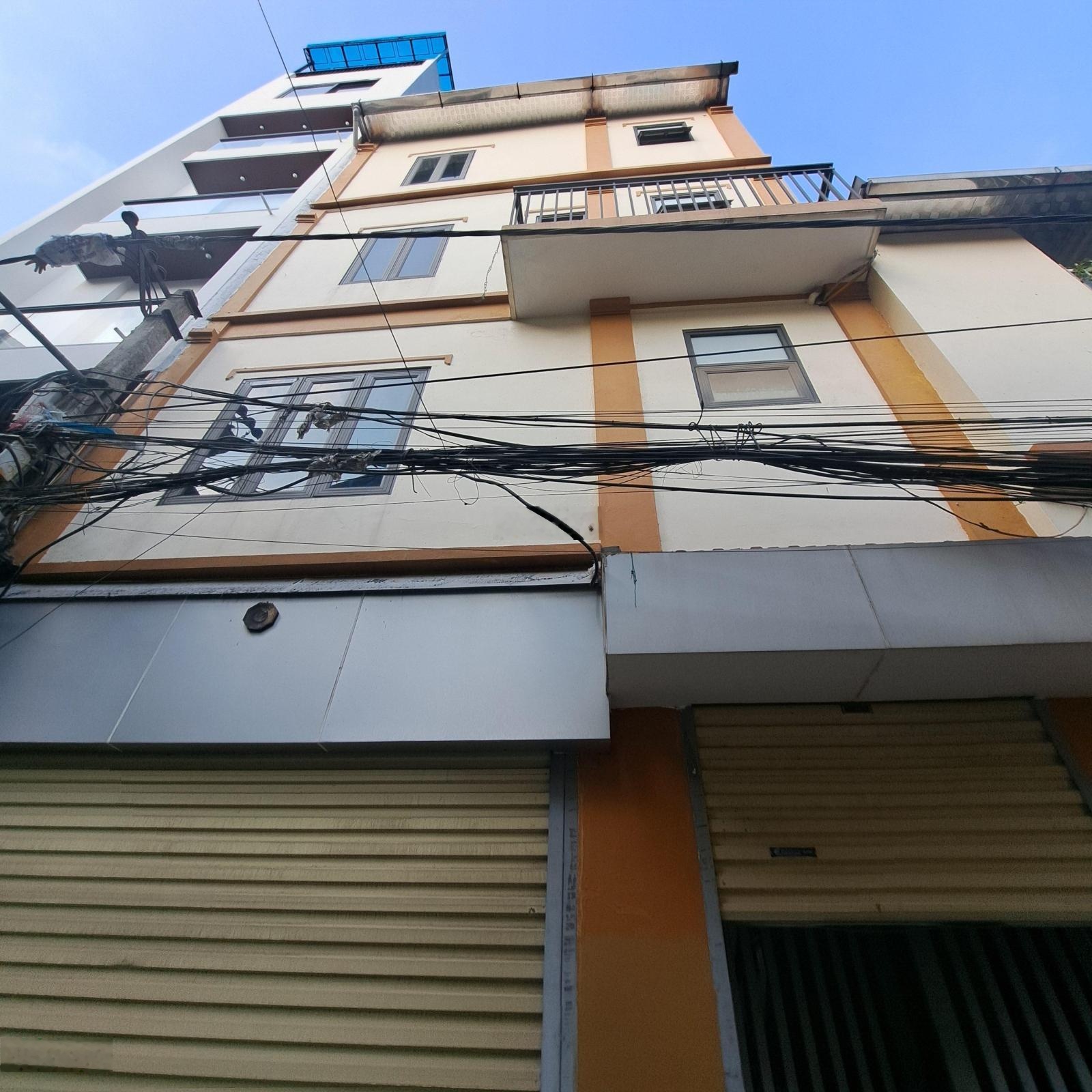 Bán đất phúc đồng lô đẹp trung tâm mặt tiền rộng có thể cắt nhỏ giá 230 triệu/m2