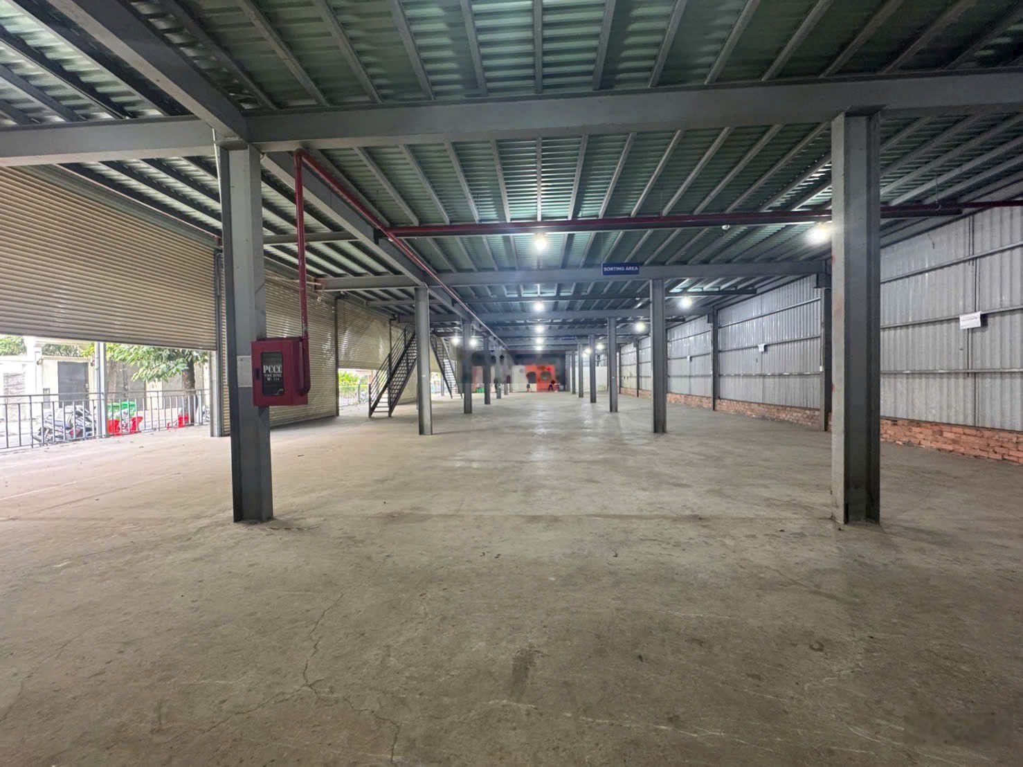 Cho thuê kho Thạnh Mỹ Lợi, Quận 2, Tp Thủ Đức, Trệt + Gác lửng, 1185m2 sàn sử dụng, Sẵn Điện 3 pha!