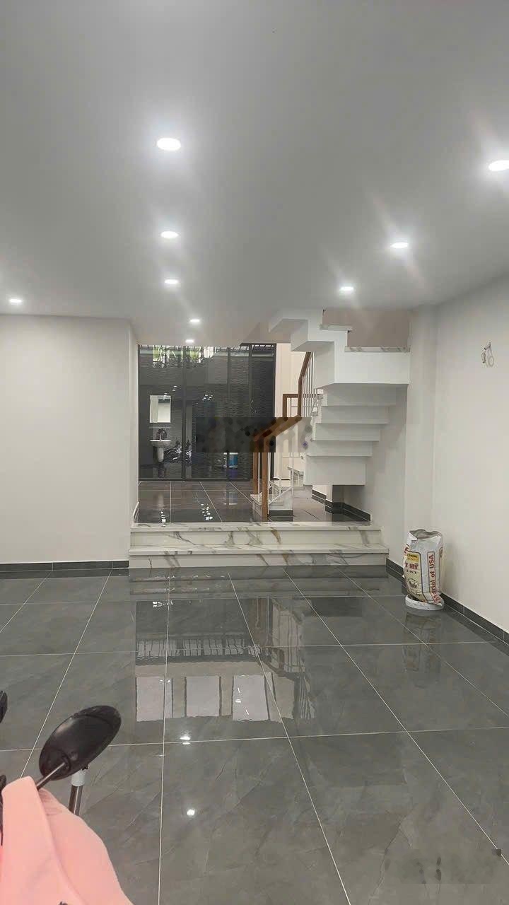 Cho thuê nhà nguyên căn xây mới phan huy ích- phường 12 gò vấp- gần siêu thị emart.