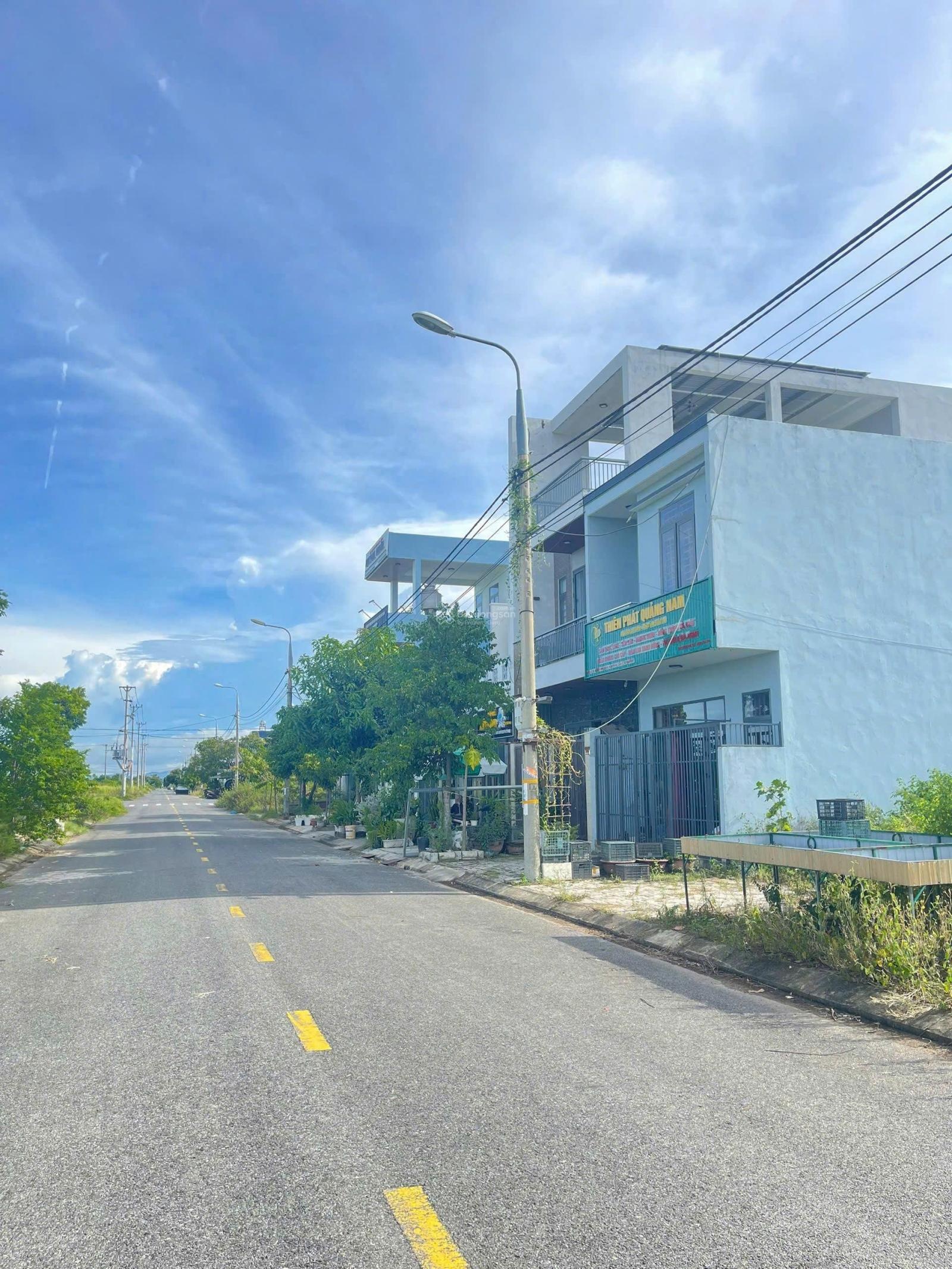 Bán gấp lô đất mặt tiền đường 7m5 đối diện block đại học kiến trúc đà nẵng cs2