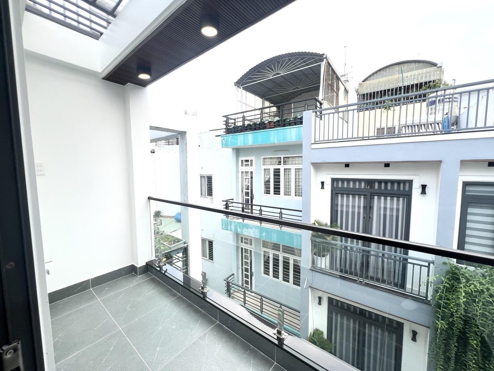 Bán nhà 3 ngủ full nội thất xây mới ngay phường 12, quận gò vấp chỉ nhỉnh 5t