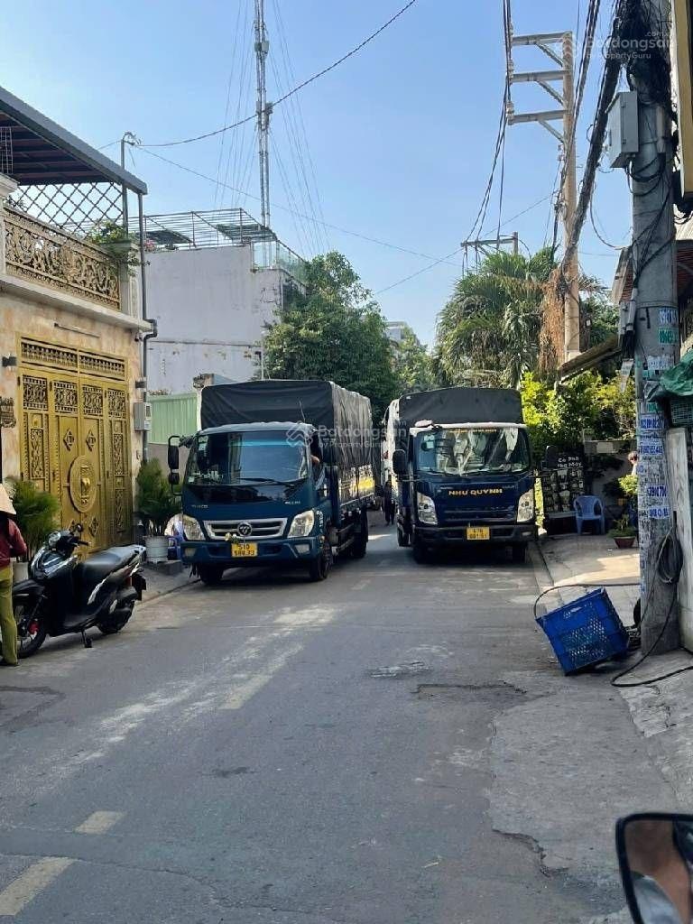 Bán nhà 1/ Hương Lộ 2, Bình Tân, hẻm xe tải né, 4x14m, 2 tầng, giá hơn 5 tỷ