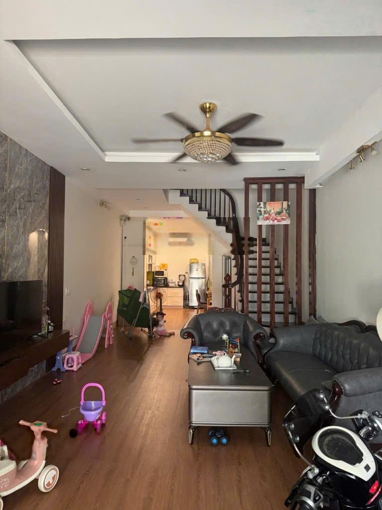 Tôi Chính Chủ Bàn Nhà Hàng Xóm Time City 50M2 5 Tầng 6 Ngủ OTO Đỗ Sát Nhà Full