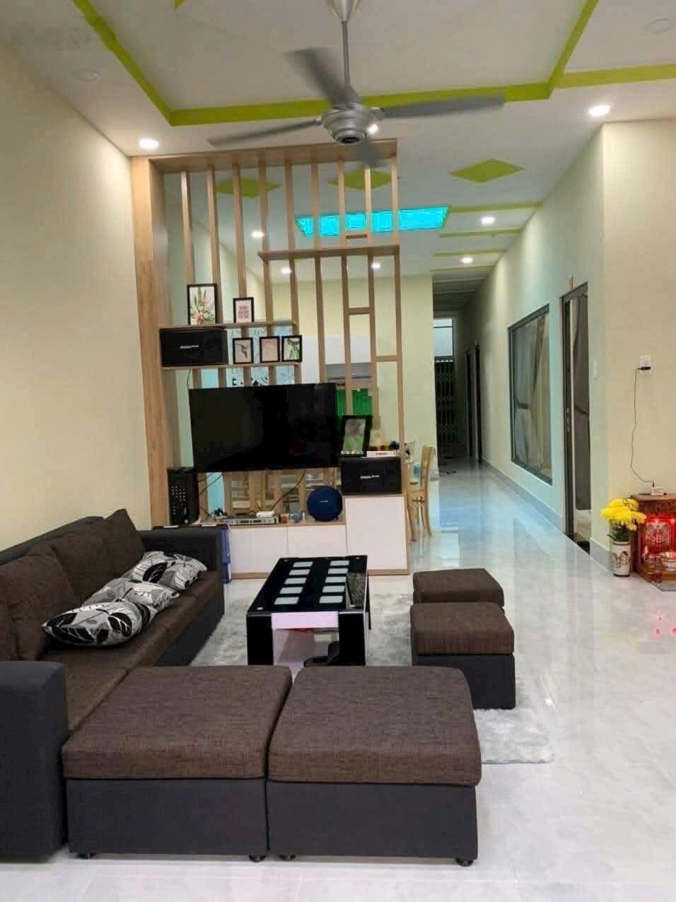 Cho thuê nhà 4pn 2wc sát hoàng diệu 2 hxh giá 12tr