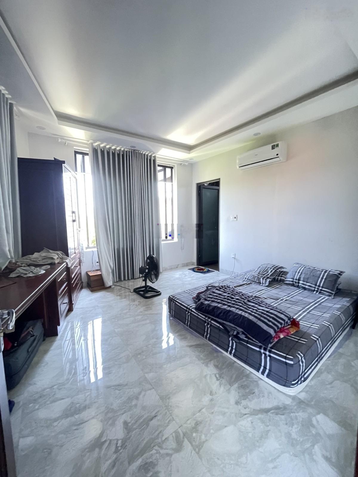 Bán nhà MT BẾ VĂN ĐÀN ngang 10m