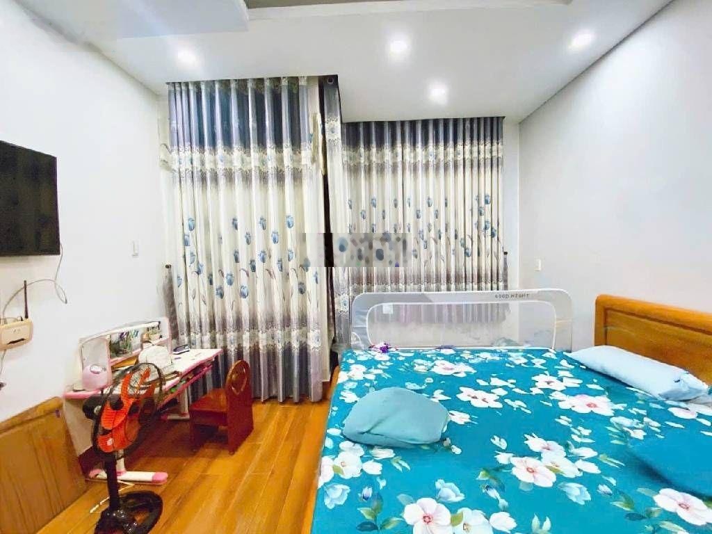 Nhà 4 tầng hxh thông ngay tô hiệu & hòa bình 54m