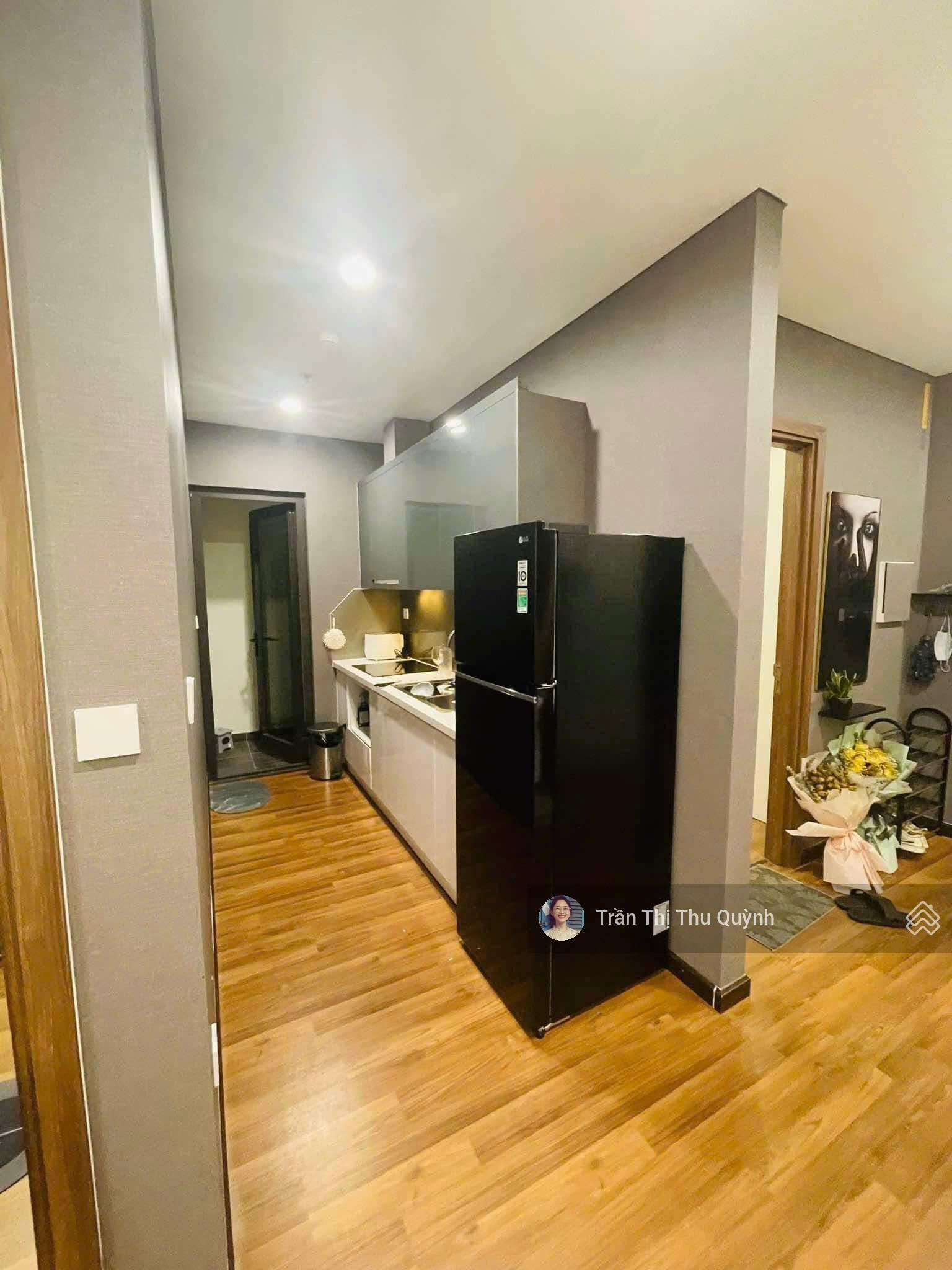 Cần bán căn hộ Mipec 360 Xuân Thủy 2N2VS - giá 9 tỷ - nhà đẹp - view thoáng - giá tốt