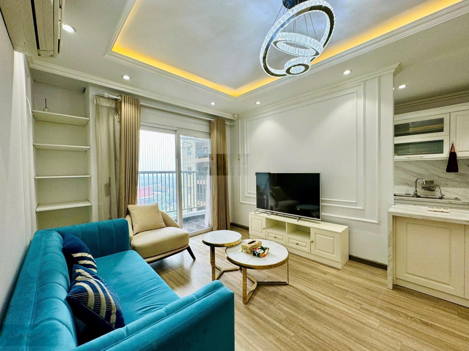 Chính chủ cần bán gấp căn 2PN - 85m2 - 7,2 tỷ tại toà Golden Place Mễ Trì, full đồ, view pháo hoa