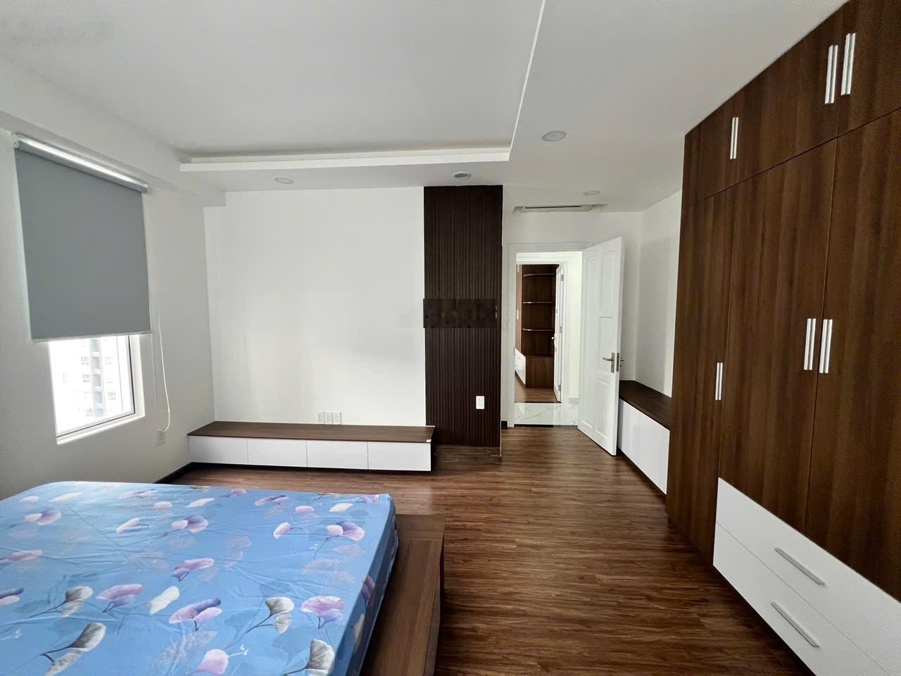 Bán căn hộ 3PN sẵn sổ hồng tại Sunrise Riverside