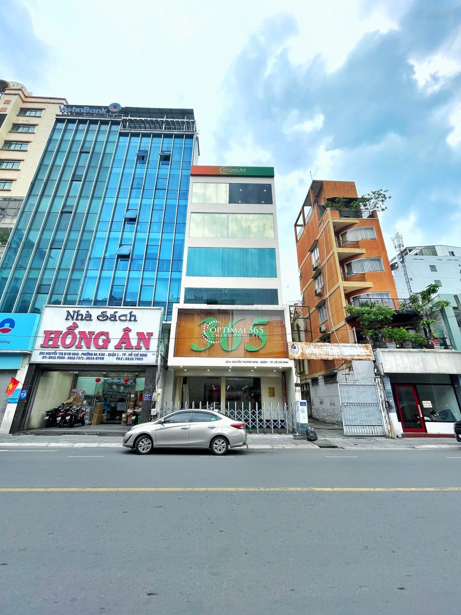 Bán nhà mặt tiền Lê Hồng Phong Q.10 - diện tích ngang 8m NH 18m - 4 tầng - giá bán: 30 tỷ