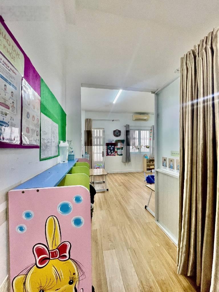 Nhỉnh 6 tỷ 80m2 xây 4 tầng, hẻm ô tô vào nhà, cạnh Lotte Quận 7