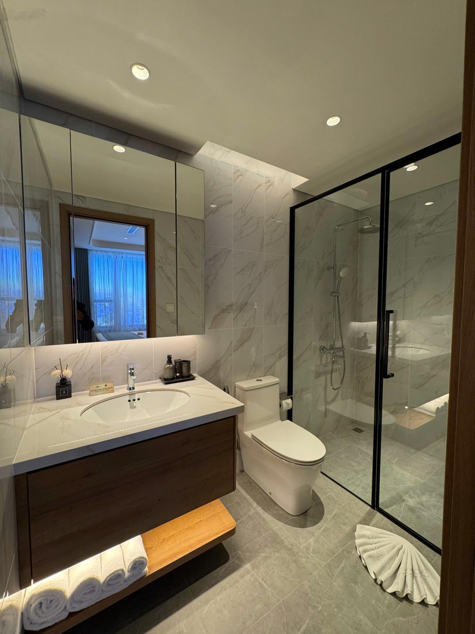 Bán căn hộ mặt tiền đường Phạm Văn Đồng - full nội thất 51m2 1PN 1WC