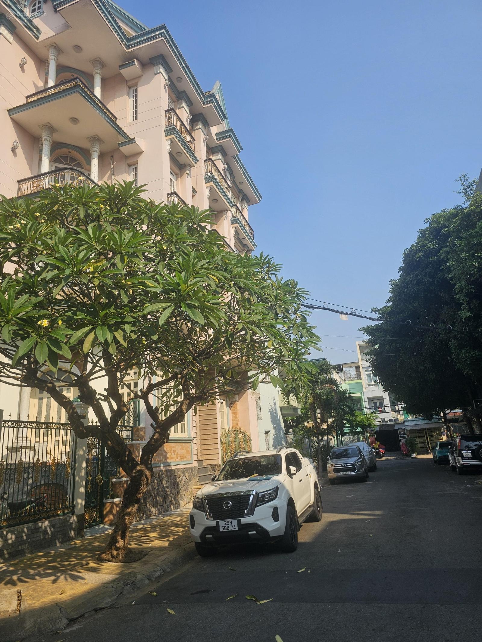 Siêu phẩm 4 tầng x 120m2 liền kề Aeon Tân Phú. Chỉ 10 tỷ