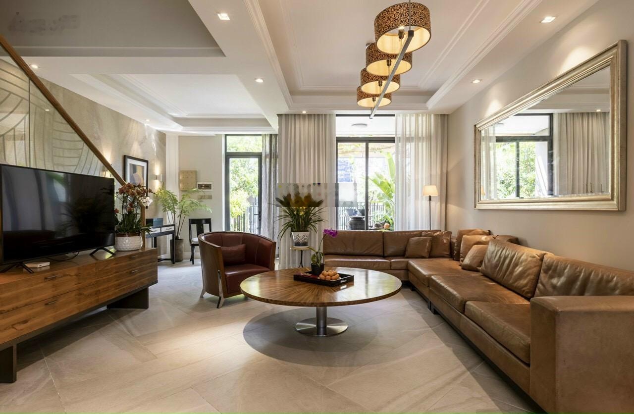 Cần bán nhanh nhà đường Lâm Văn Bền, 104m2 5PN 4WC, full NT, giá 6,3 tỷ thương lượng, LH 0364686538