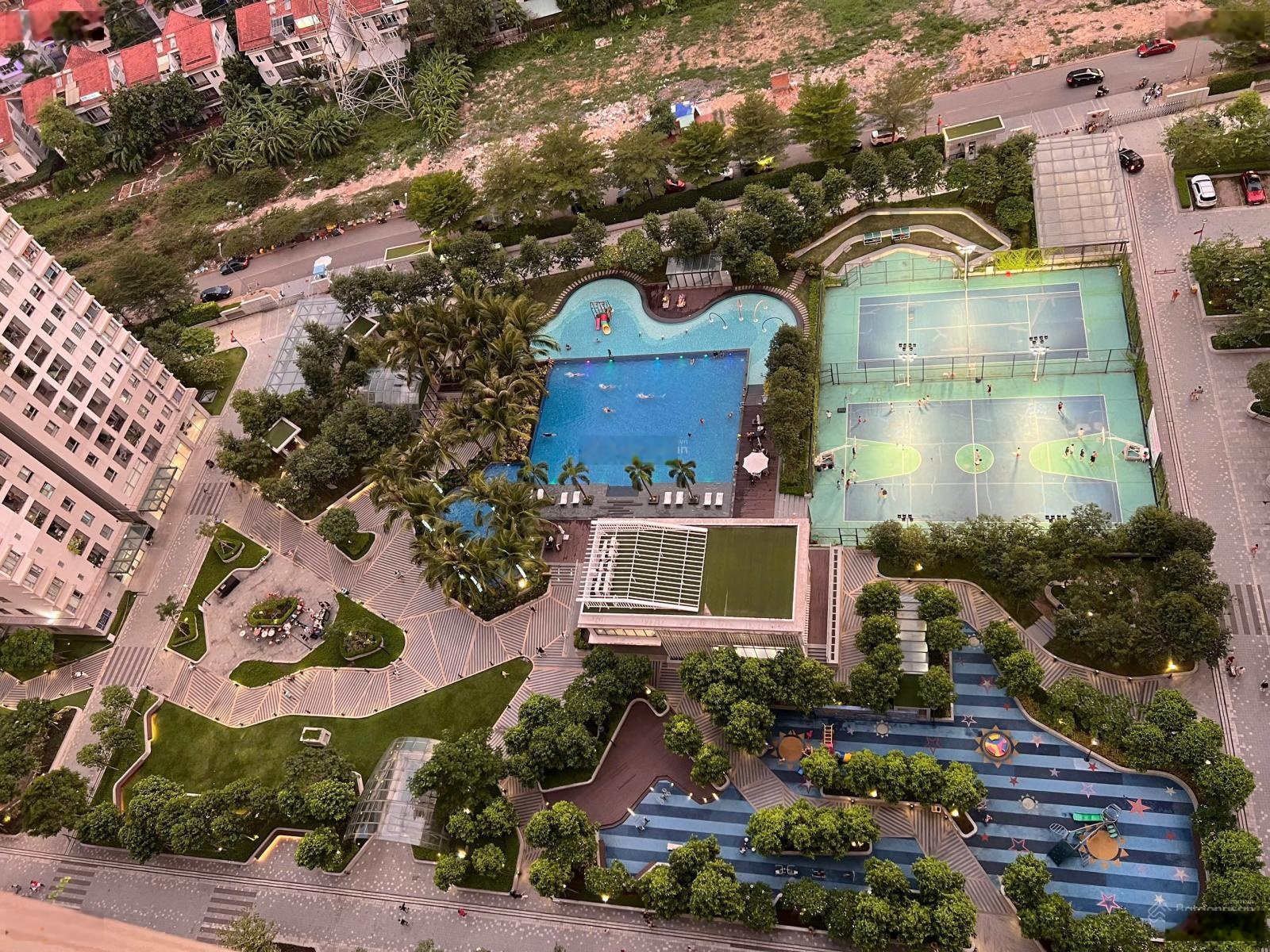 Bán CC 3PN 2WC diện tích 104m2 tại Saigon South Residences, giá 7,8 tỷ có ô xe