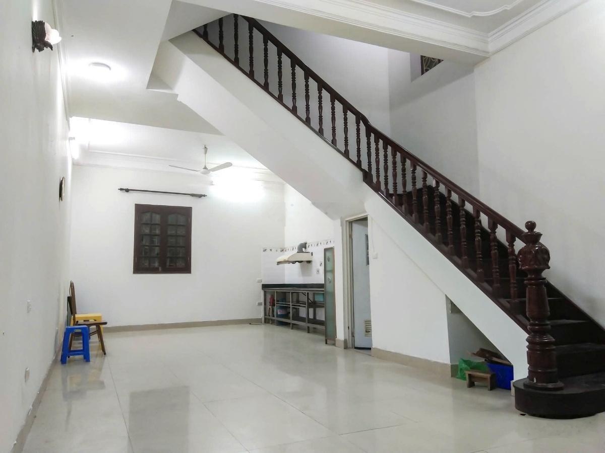 Mặt tiền siêu rộng, phân lô gần đường Trần Duy Hưng, Cầu Giấy, ô tô tránh, DT 60m2. Giá 26 tỷ