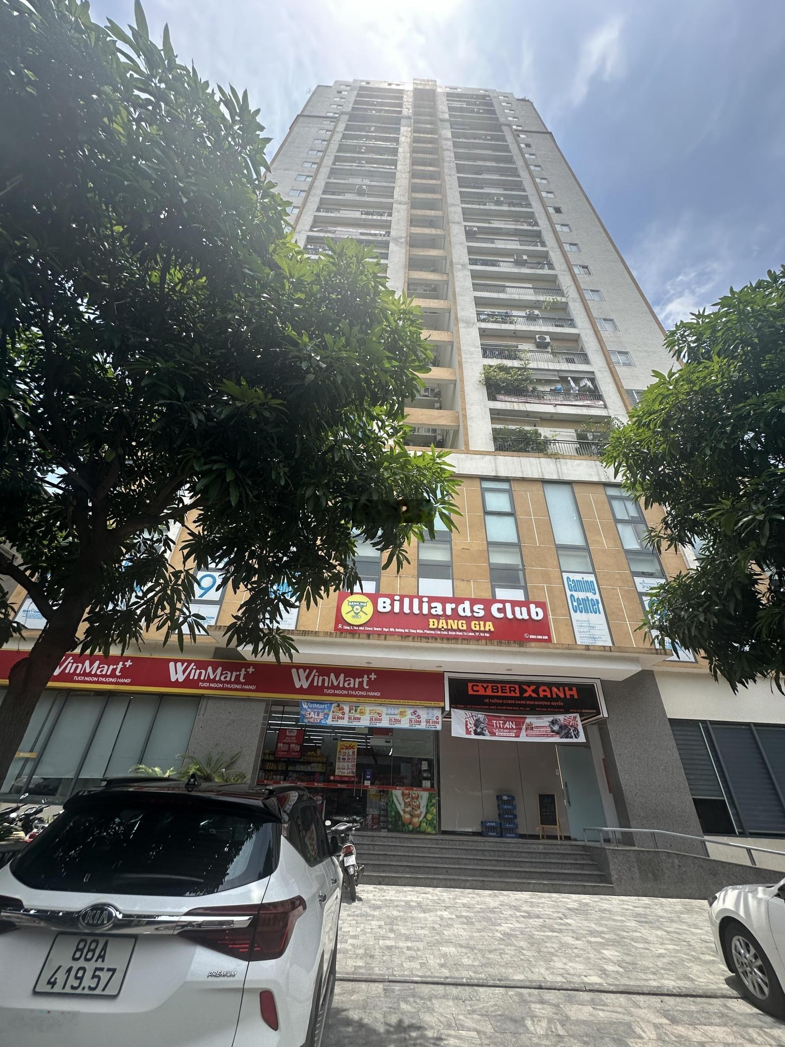 Bán nhà 3 tầng vị trí đẹp DT 201m2 - MT 8.8m - ô tô đỗ cổng- phố Hàm Nghi- Nam Từ Liêm. Giá: 33.5tỷ