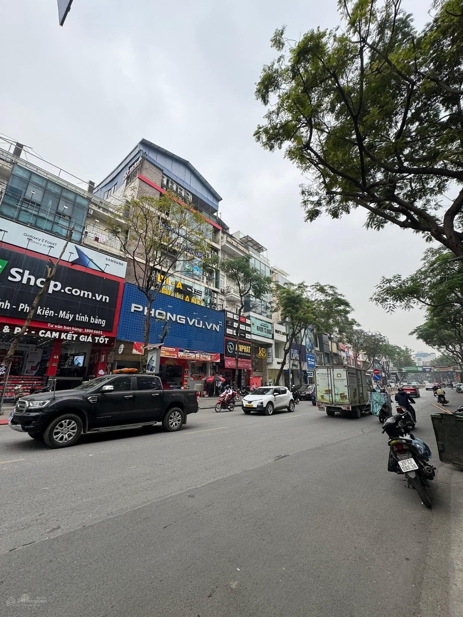 Bán mặt phố Thái Hà, Đống Đa.DT 38m2 6T mặt tiền 3,1m giá :35 tỷ.LH 0383426696