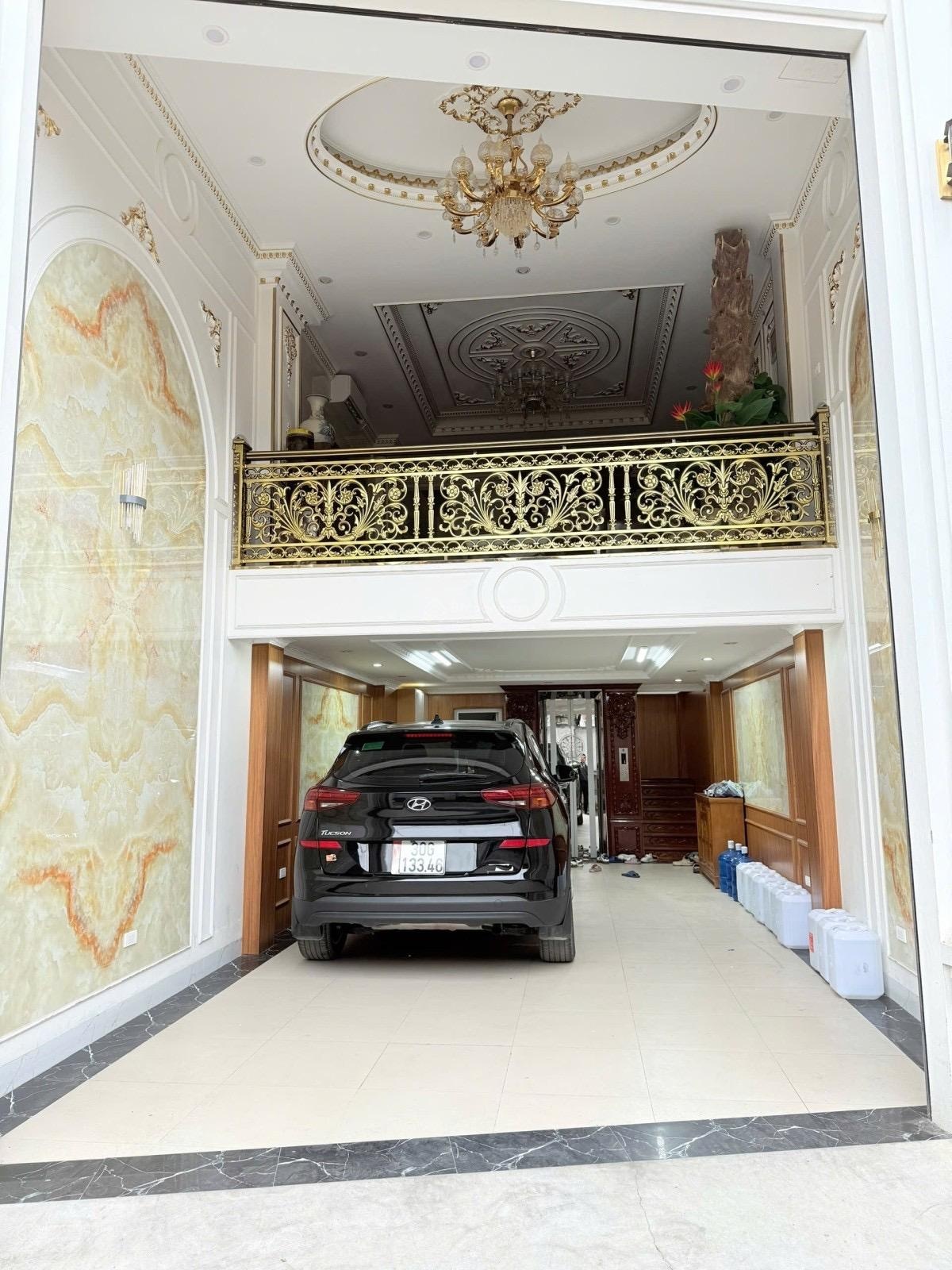 Bán Nhà Đức Diễn 55M-7 tầng thang máy-oto vào nhà- Vừa ở vừa làm văn phòng thì tuyệt