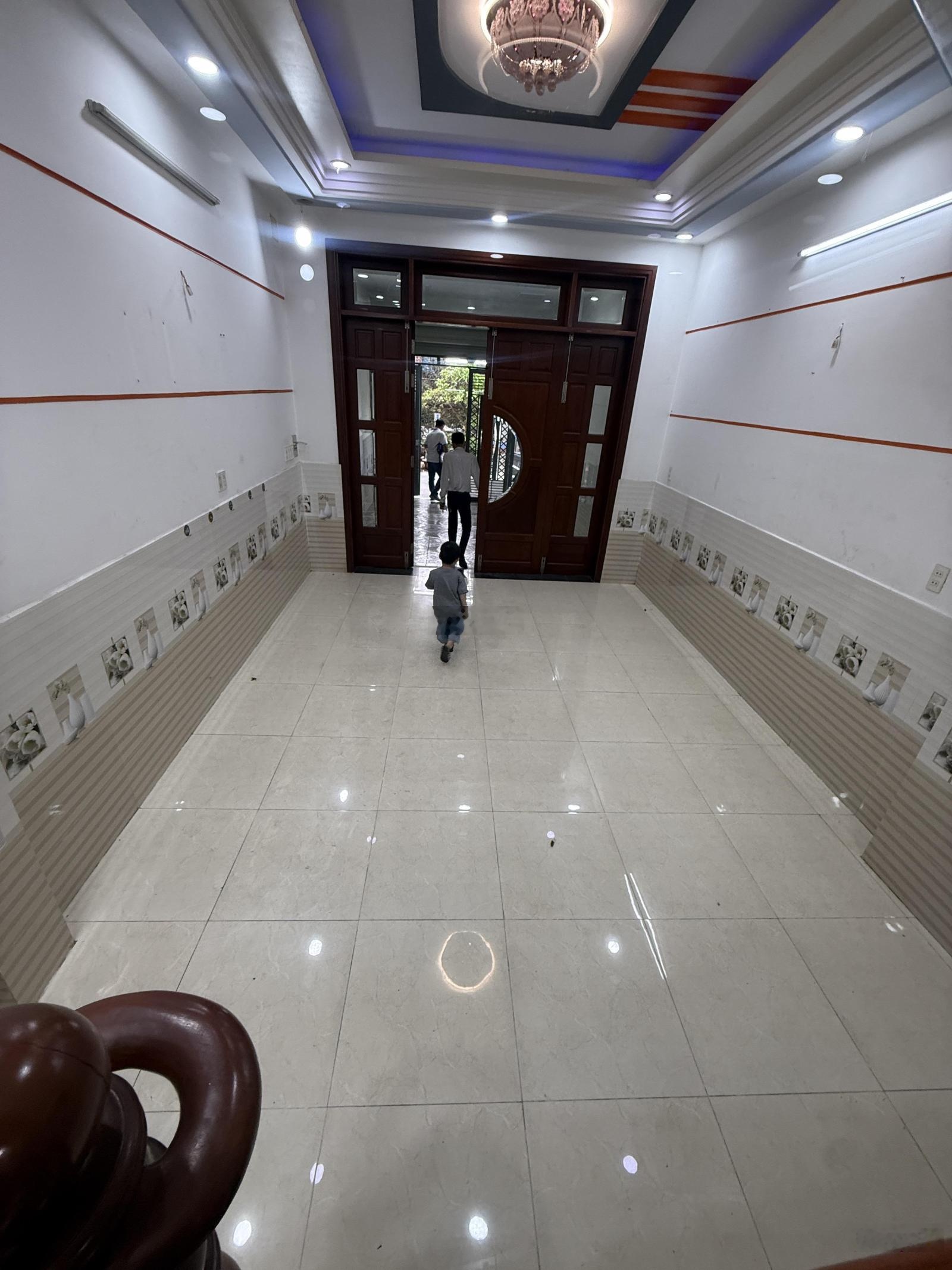 Nhà MT KD, 4 tầng BTCT, 4x20m, khu Bàn Cờ Sơn Kỳ, ngay Công Viên Gia Phú, Aoen Celadon Tân Phú