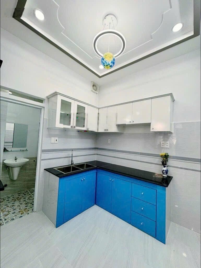 Bán Nhà riêng tại Bình Chánh, 3,8 tỷ, 100m2, 3PN, 2WC, pháp lý đầy đủ, Hot! uy tín