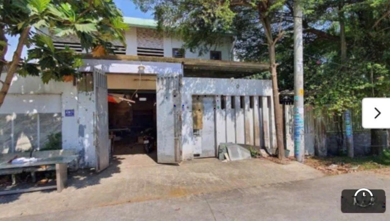 Giá tốt: cho thuê kho xưởng Hóc Môn DT: 330m2, mặt tiền 12m, sẵn vp làm việc- điện 3 pha