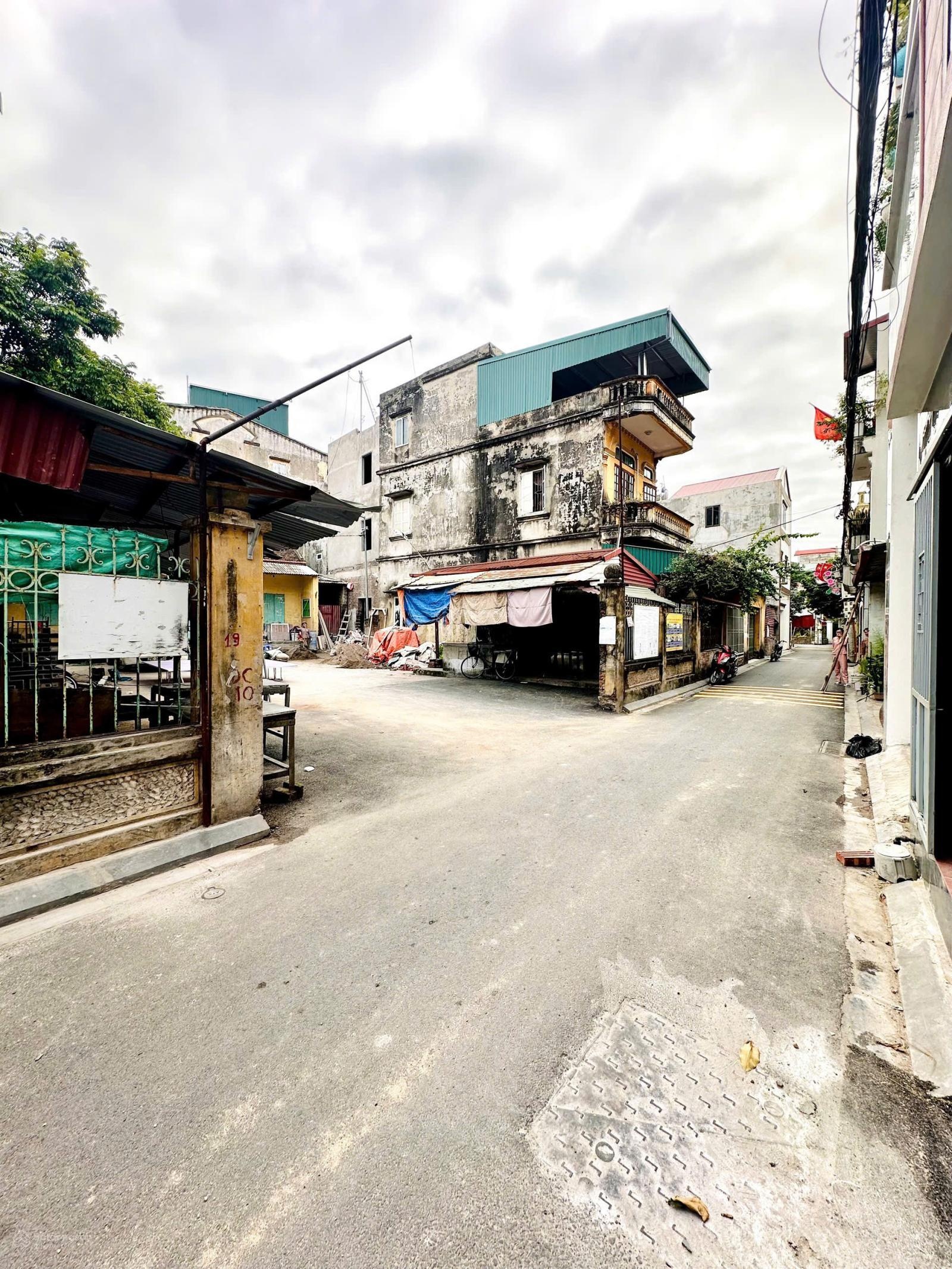 Cần bán 80m2 (7,2x11,2) đất thổ cư thôn Lê Xá xã Đông Anh, đường rộng 2,3m, hướng Đông Bắc