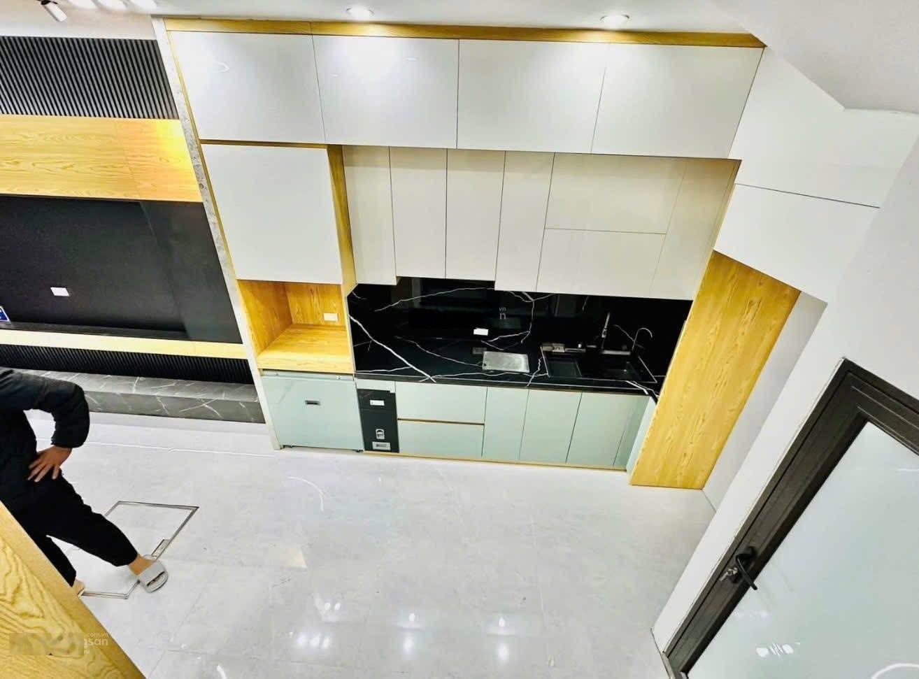 Bán nhà Xuân La - Tây Hồ gần Kosmo