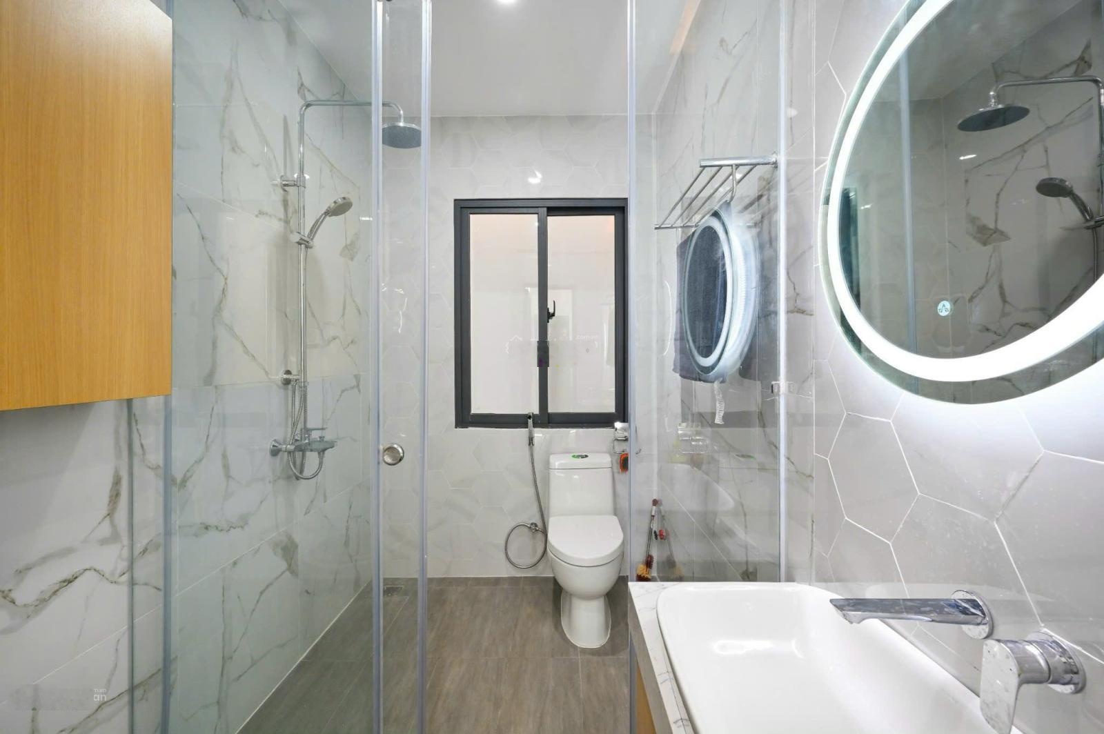 Bán nhà mặt tiền khu VIP k300!!! Trương Hoàng Thanh. KC 5 tầng, nhà mới ở luôn. Giá chỉ 13,5 tỷ.