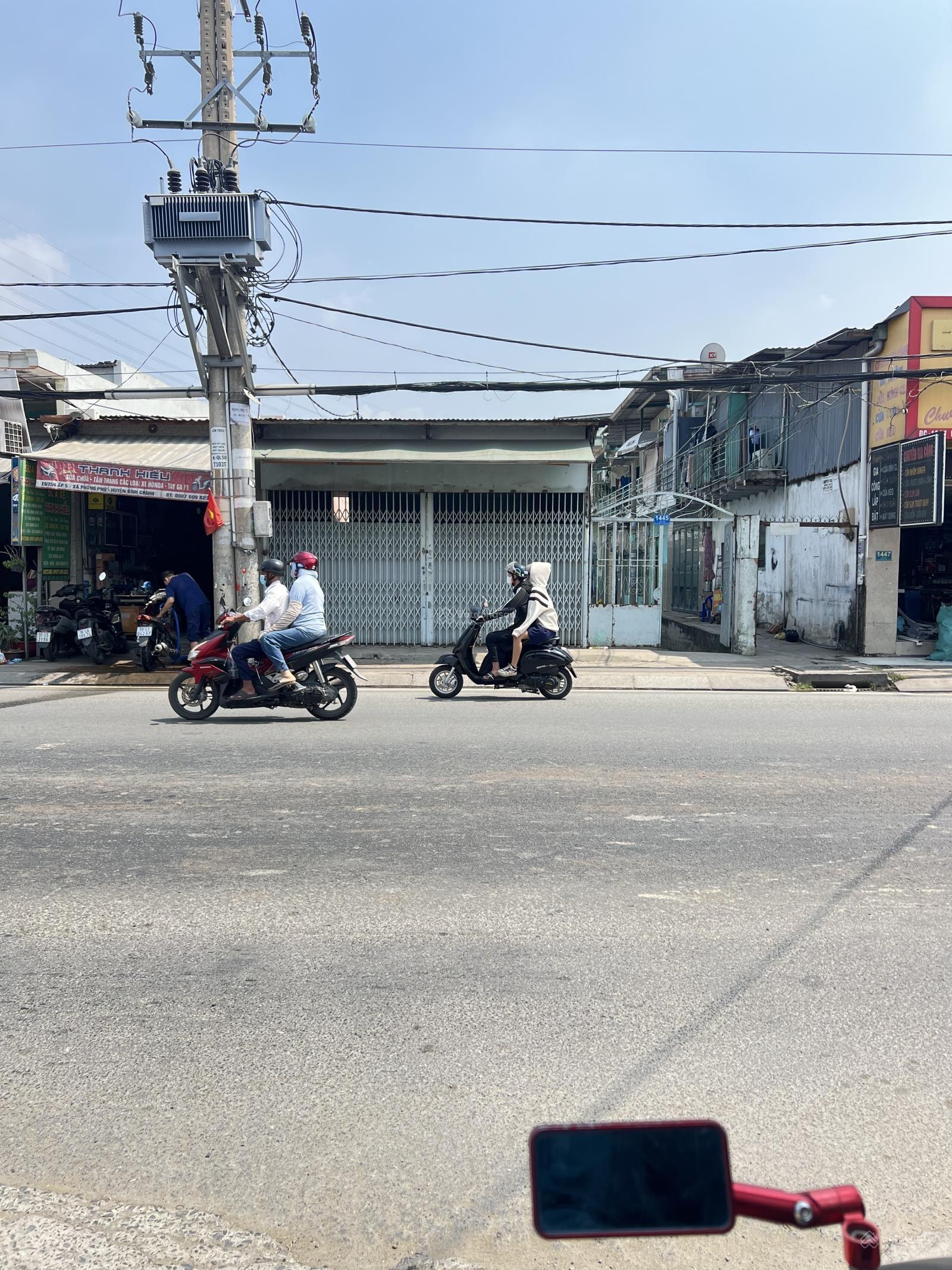 Nhà mặt tiền kinh doanh sầm uất Văn Tiến Dũng Quốc Lộ 50