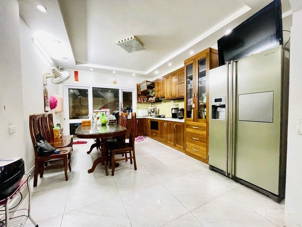 Bán nhà phố bạch mai q.hbt-nhà đẹp-ngõ thông- gần phố - giá đầu tư- 48m2- 6 tầng- 10.8 tỷ tl