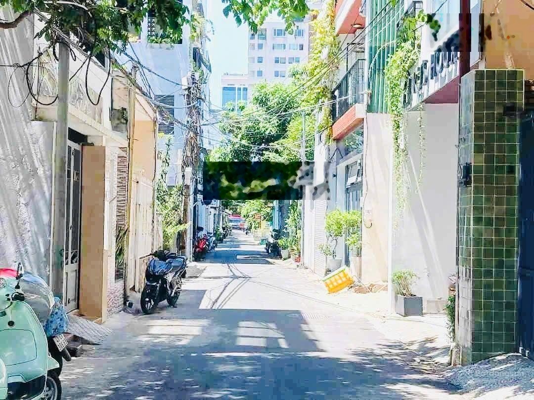 Bán đất mặt tiền Thạch Lam gần biển Mỹ Khê 82m2 ngang gần 5m