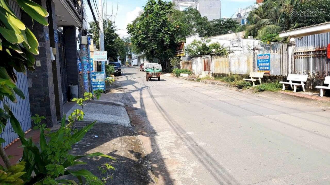 Bán đất Mặt Tiền Đường 160 Lã Xuân Oai , Tăng Nhơn Phú A , Quận 9 _ Hướng Đông Nam