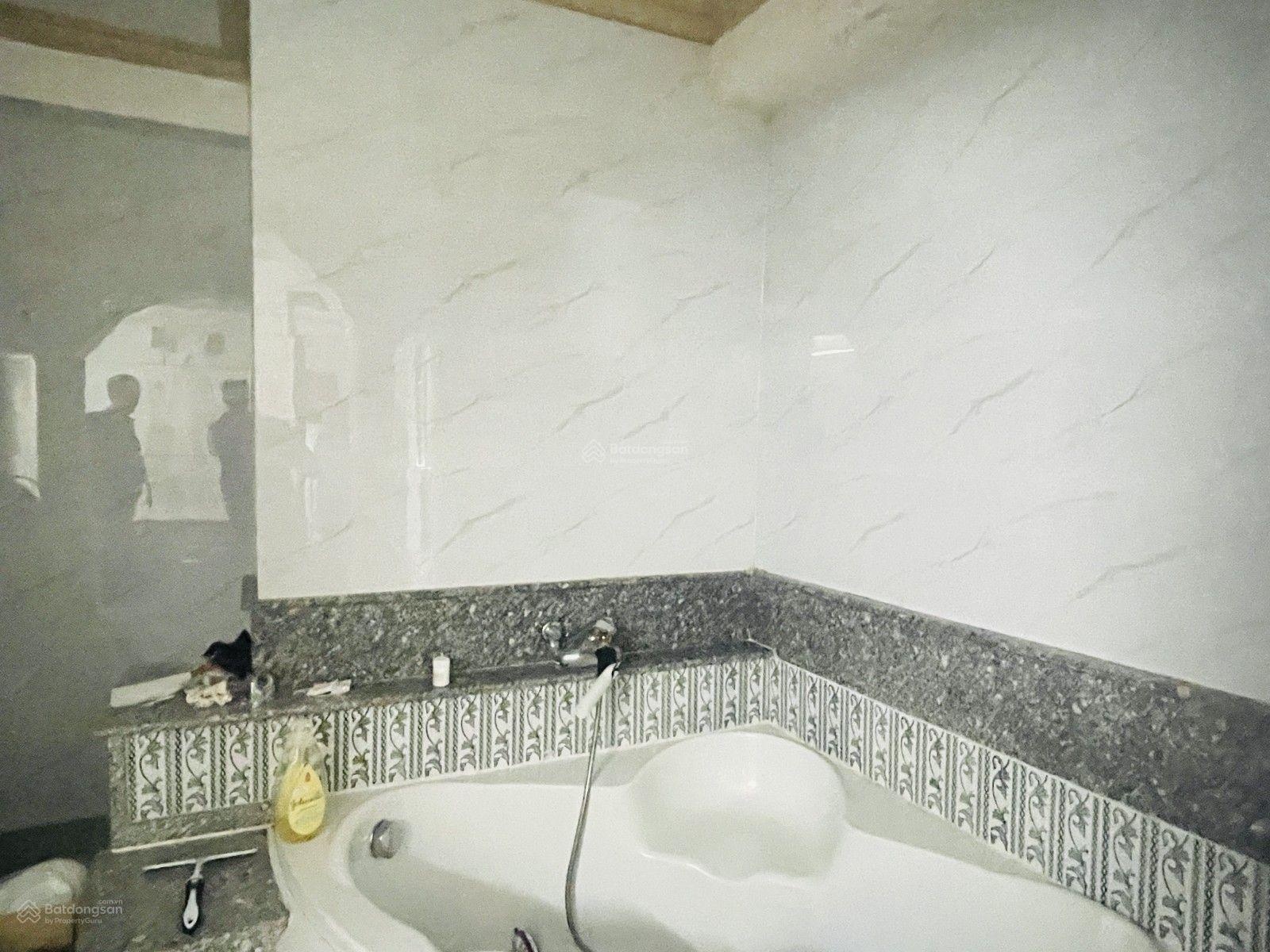 Sát chợ Cồn,siêu thị GO - 3 tầng - Dt đất 40.5m2 - Kiệt 2.5m Đào Duy Từ