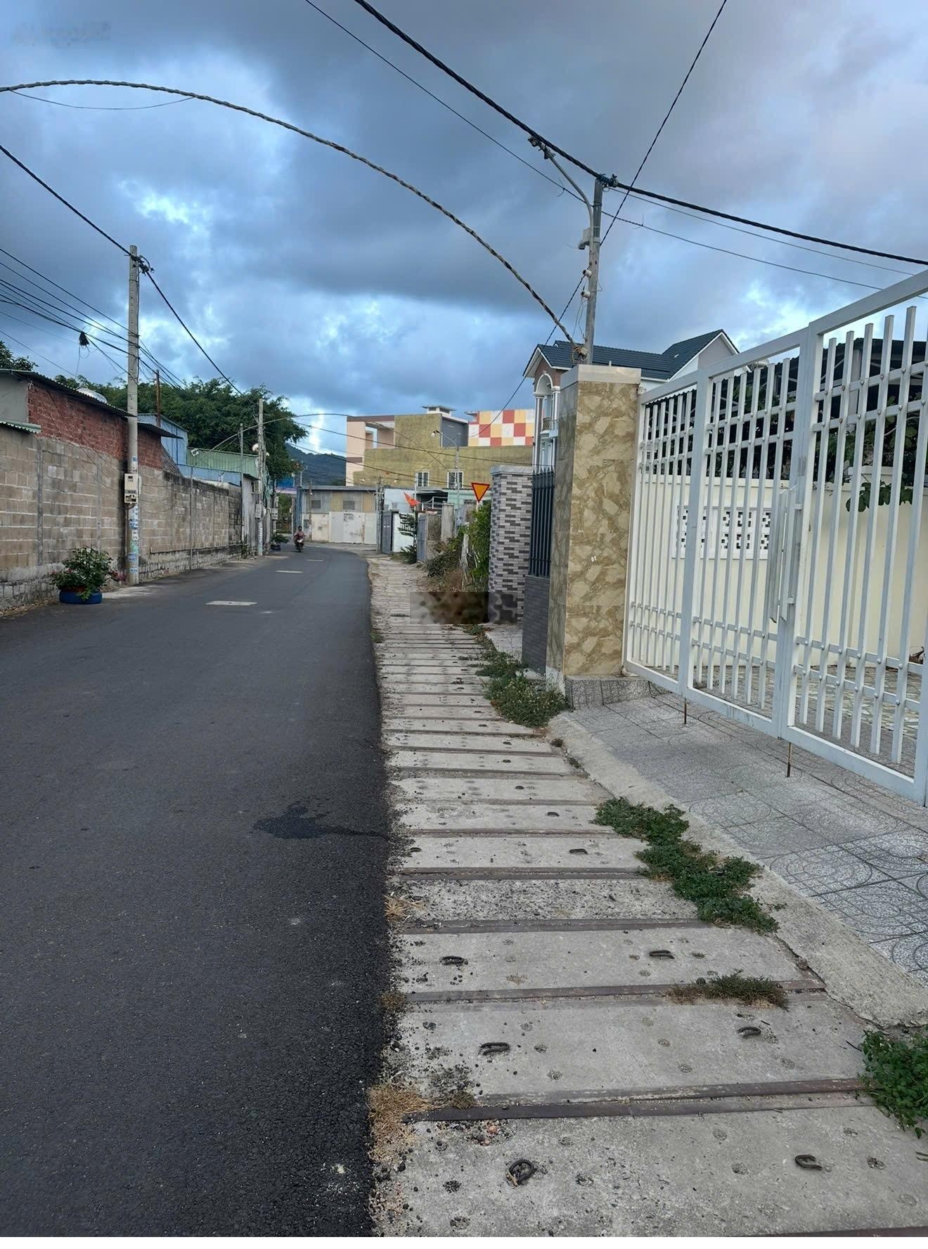 Bán nhà đất long hải vị trí đẹp, tiện ích đầy đủ