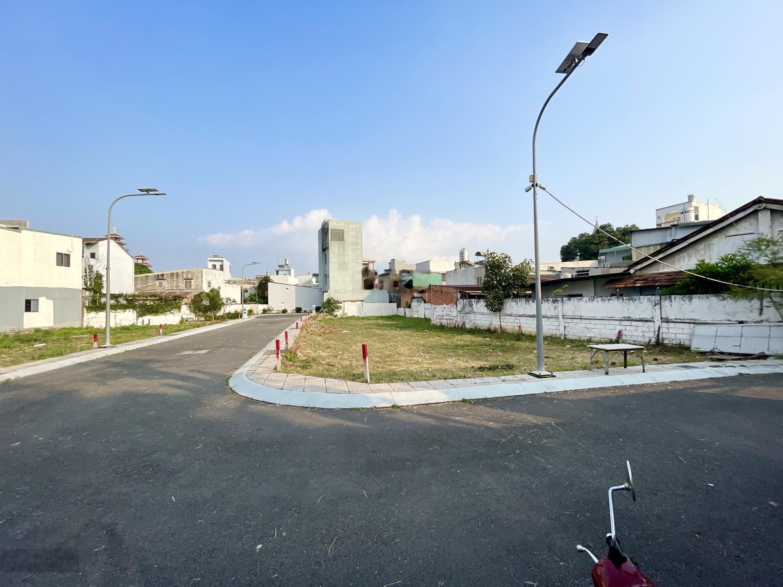 Đất nền dự án Hoàng Gia Luxury 2 Quận 2 Chỉ từ 110tr/m², DT 56m² - 113m², Có sổ hồng riêng từng lô