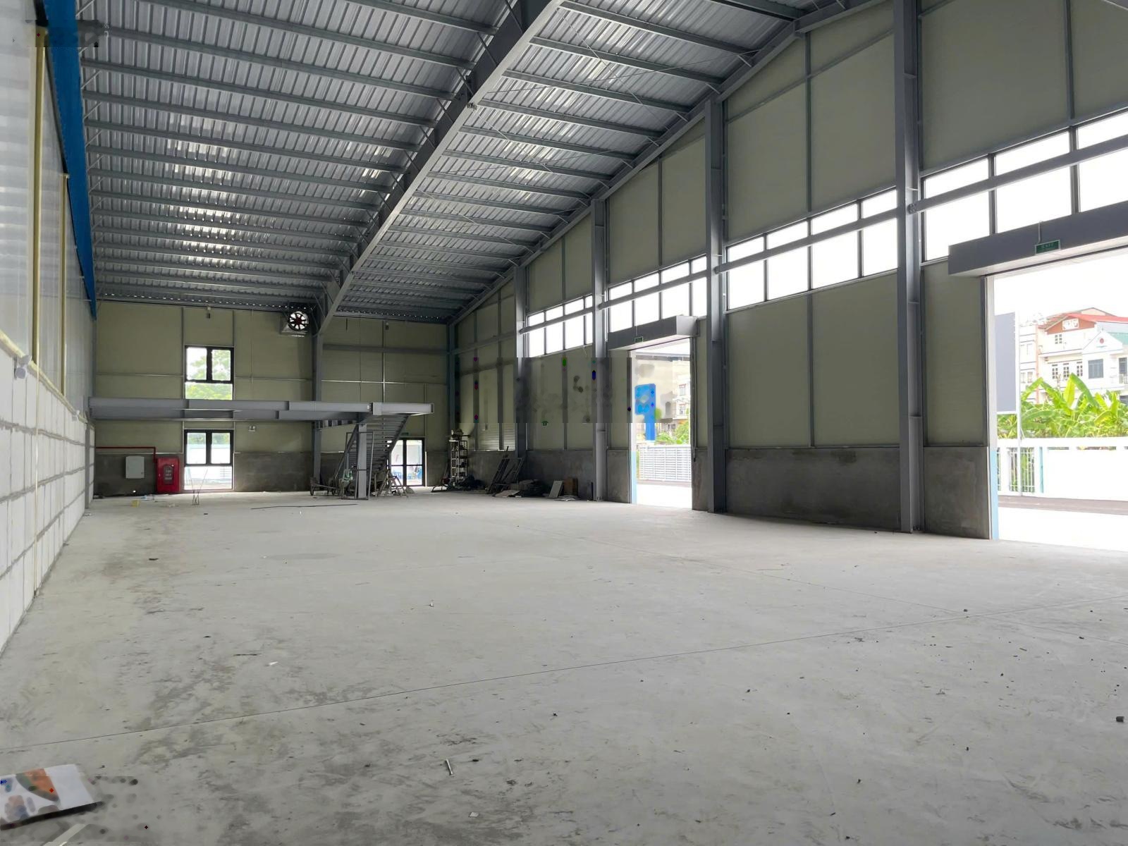 cho thuê kho đường phan Trọng tuệ, Thanh Trì,1300m2,khung zamil, pccc đầy đủ giá 110k/m2 0989031677