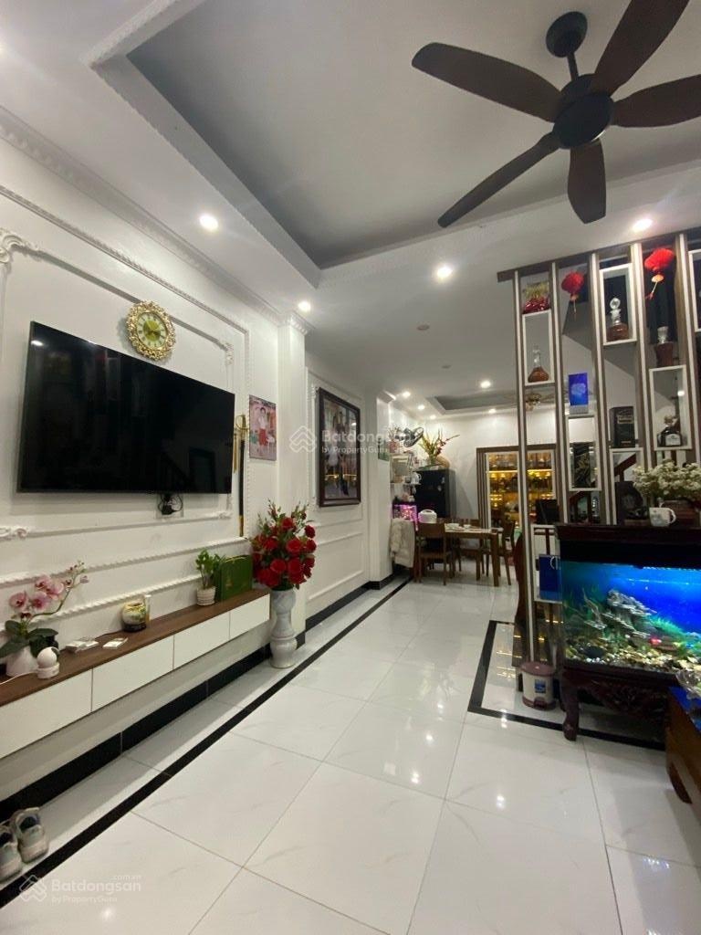 Tây Thăng Long - Cổ Nhuế - 34m2 x 4 tầng - Mặt đường 12 làn xe - Kinh doanh đẳng cấp - Giá quá hời.