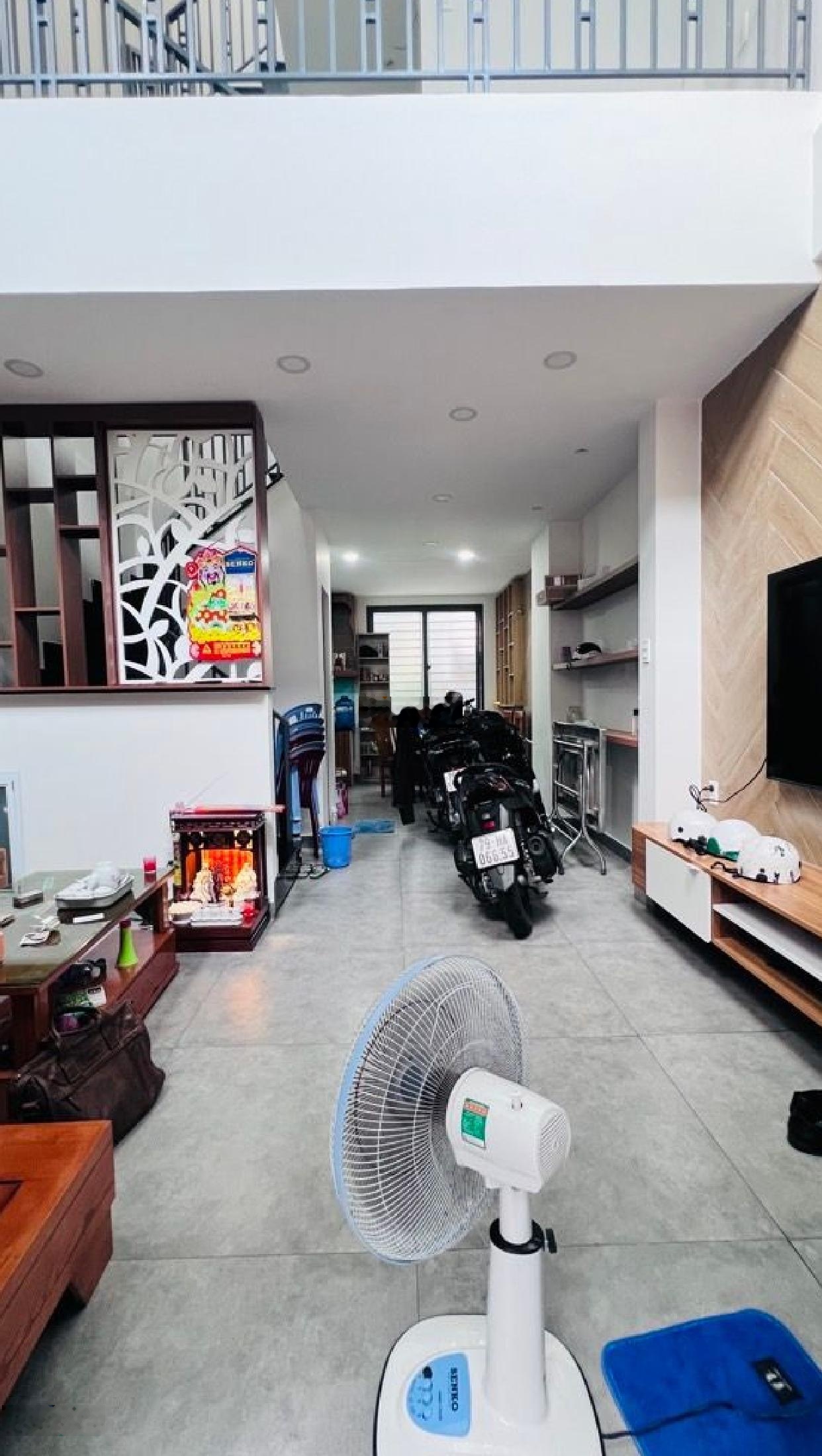 Bán gấp nhà 2 MT - 7,3 tỷ, 4 tầng, 5PN, 4WC tại Lê Văn Lương, Tân Hưng, Q7, HCM