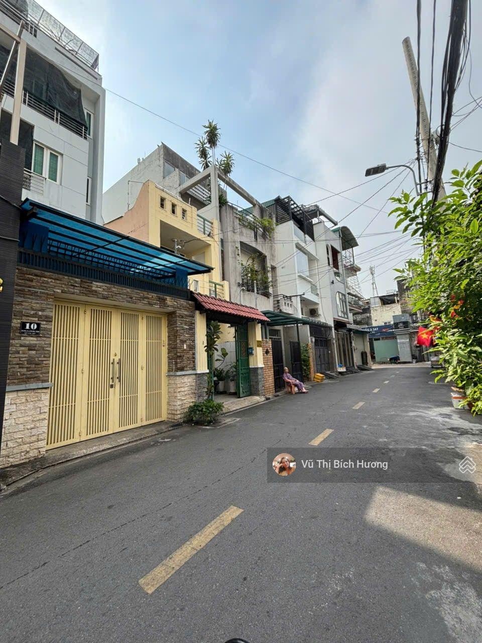 Mặt tiền Tân Khai, ngay Cư Xá Tự Do, đường CMT8, giáp khu Phường 4 Nguyễn Đình Khơi, Hoàng Việt